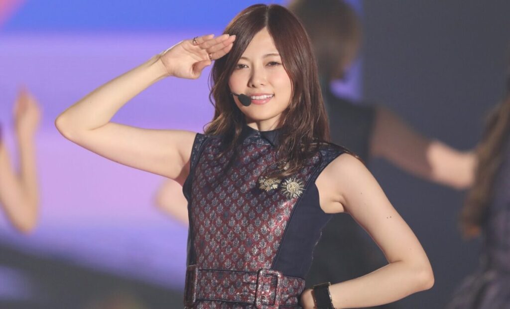 白石麻衣のワキ